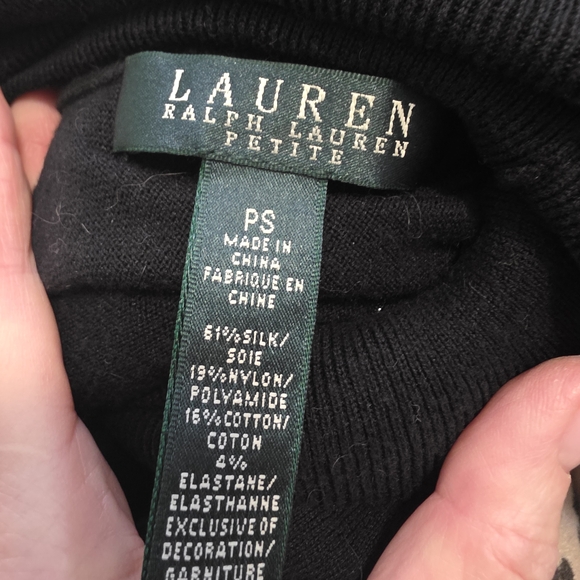 Black Dragon Embroidered Women's Sweater - Picture 2 of 4